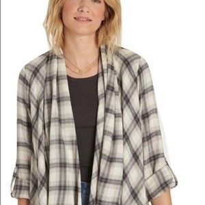 Billabong plaid flannel cardigan M